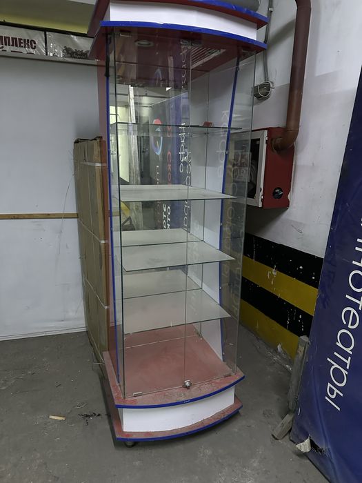 Витрина сотилади шкаф