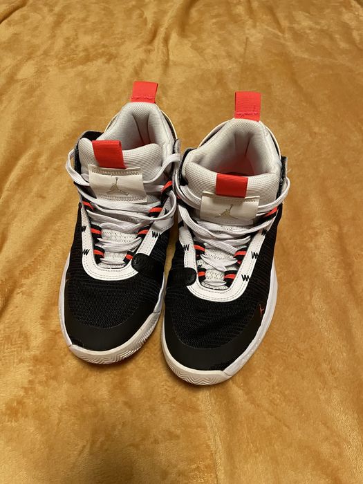 adidasi jordan marimea 39