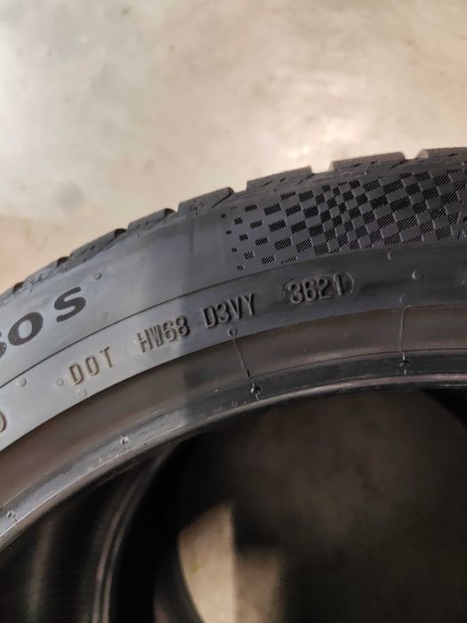 2бр. зимни гуми 305/35/21 Continental