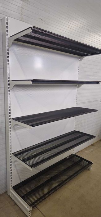 Rafturi metalice pentru magazin