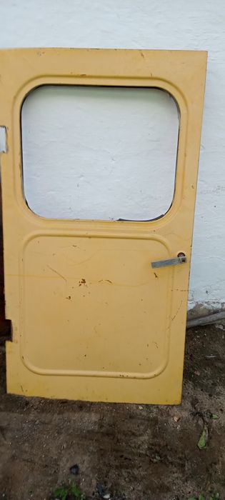 Продам дверь на К 700