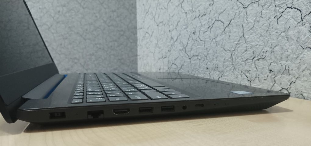 LENOVO Gaming 15,6" FHD/CORE™ i5-9300H/8GB/256GB NVMe+1TB/GTX 1650 4GB