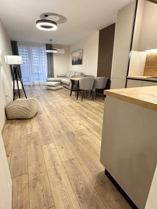 Продава се Тристаен апартамент в Пловдив, Гагарин - 115 кв.м за 1566 €/кв.м - Снимка #2
