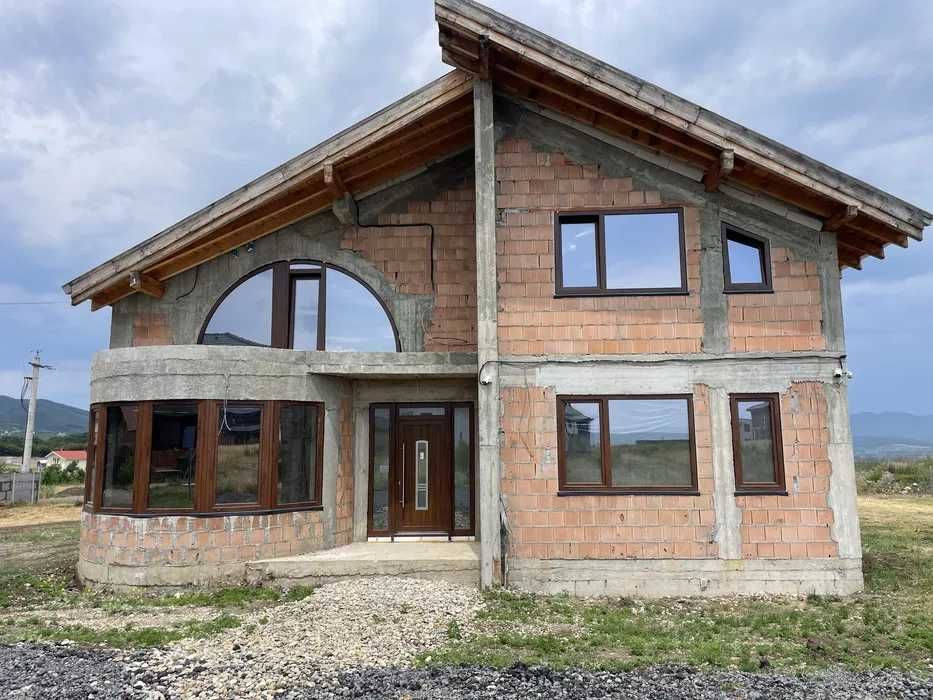 Ferestre și Uși PVC pe comandă | Montaj Inclus | Prețuri Imbatabile!