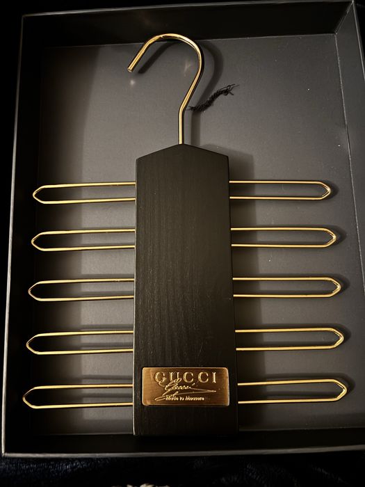 Gucci Ties rack/umeras pentru cravate