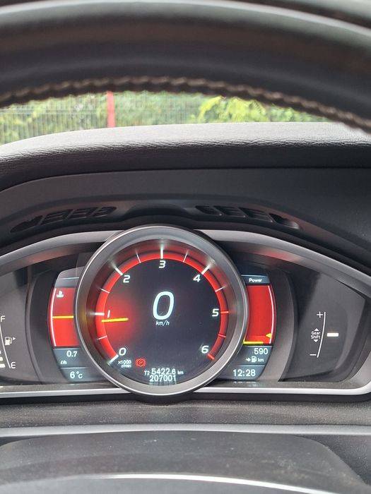 Volvo v40 d2 2014