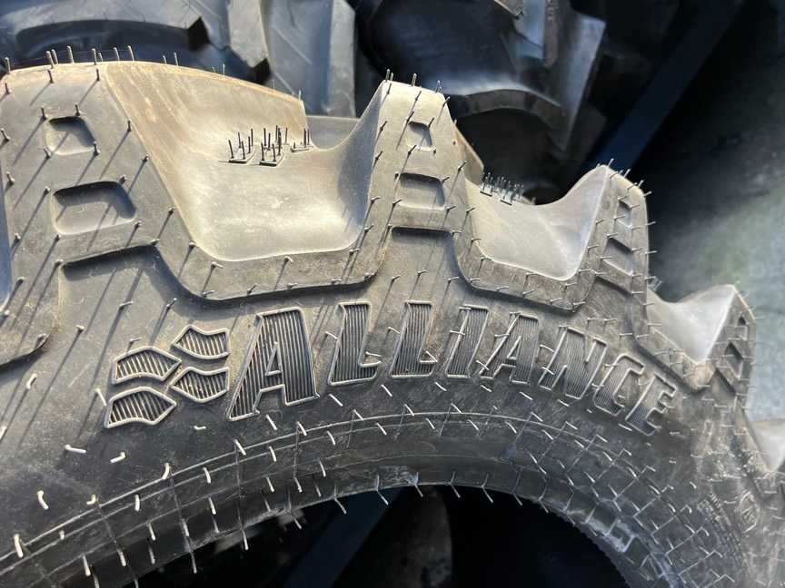 Cauciucuri radiale 480/65R28 noi pentru tractor fata cu garantie