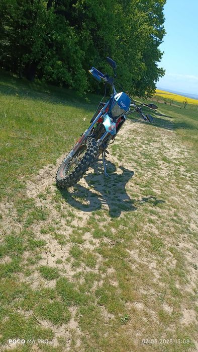 Vând cross 150cc