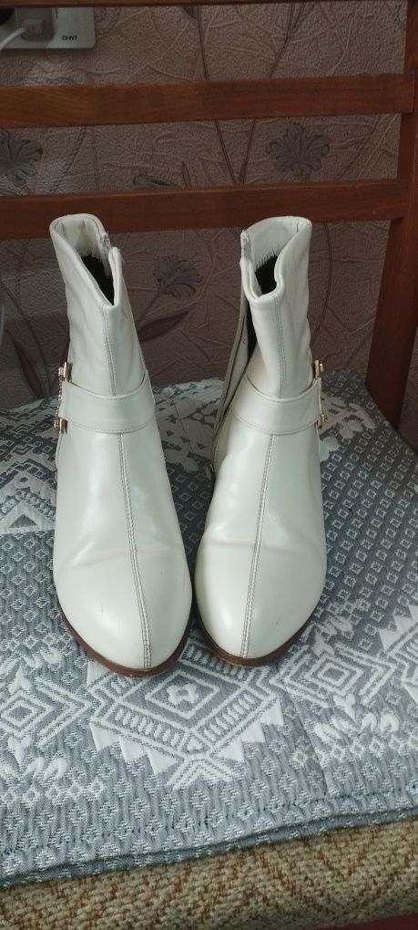 Осенние женские полусапожки