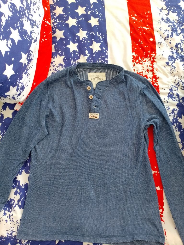 Vând  bluza Hollister sport/fashion, noua, produs calitate
