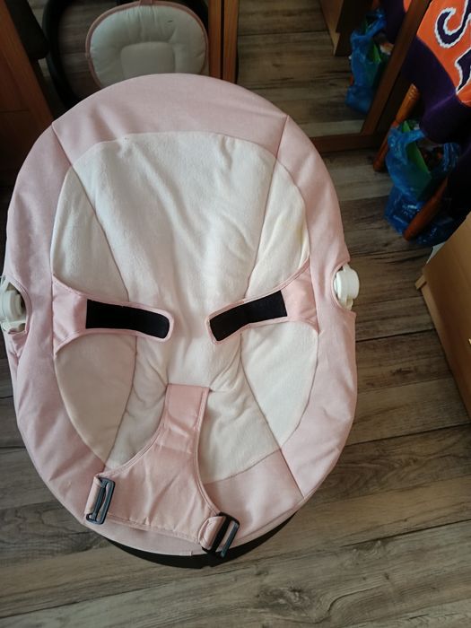 Продам, шезлонг для девочки.