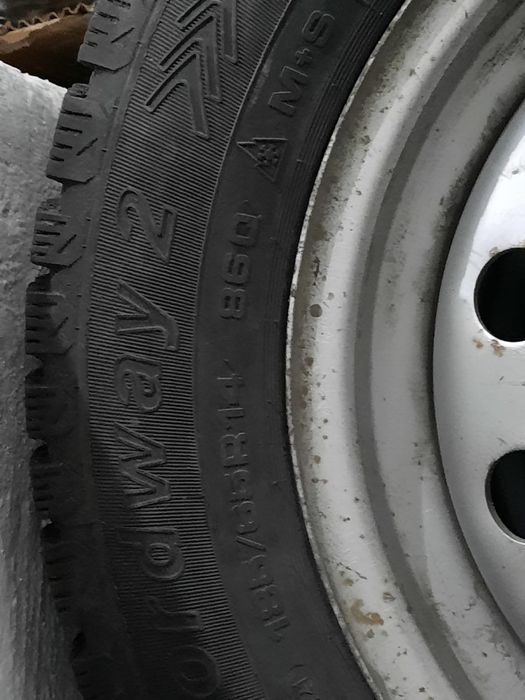 Продам зимнюю резину