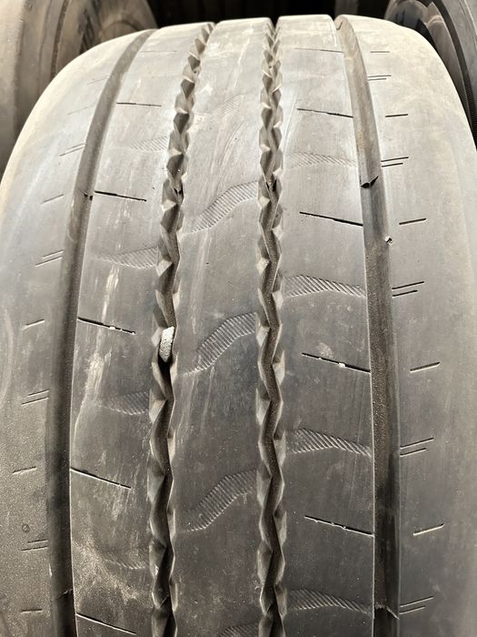 Vând anvelope 385/55/22,5 Semiremorca și Directie