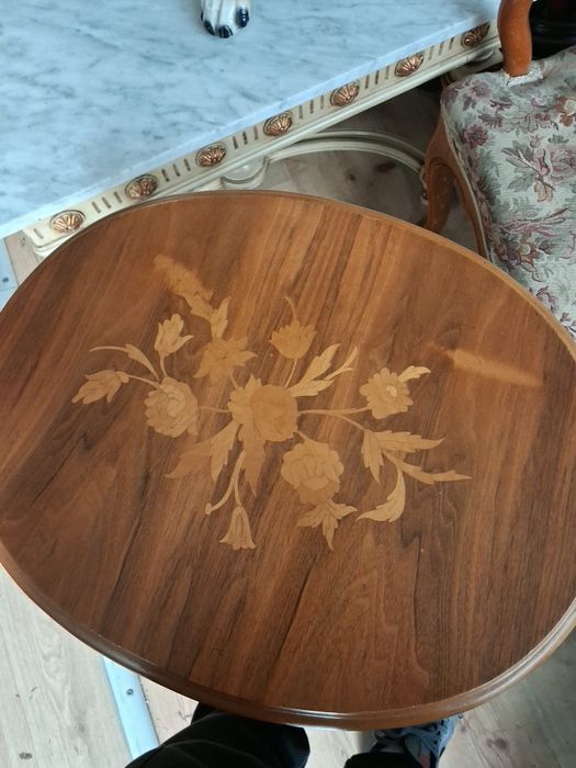 Малка    масичка