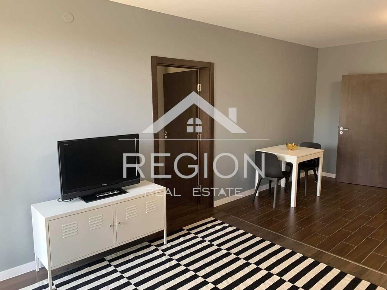 Дава се под наем Двустаен апартамент в Варна, м-т Траката - 61 кв.м за 510 € - Снимка #4