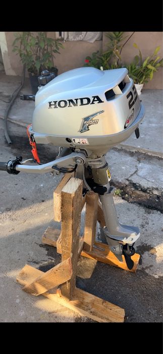 Vand motor honda 2,3 cp 4T