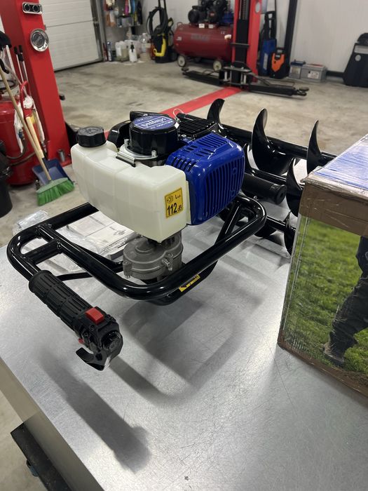 Моторен свредел за дупки в земята Scheppach EB2000