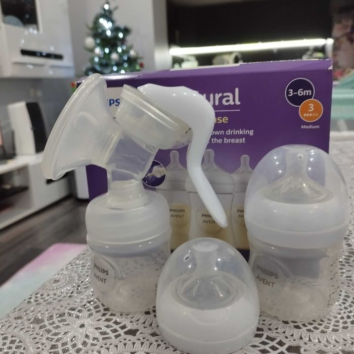 Ръчна помпа за кърма Авент плюс шише подарък и два биберона с поток 1