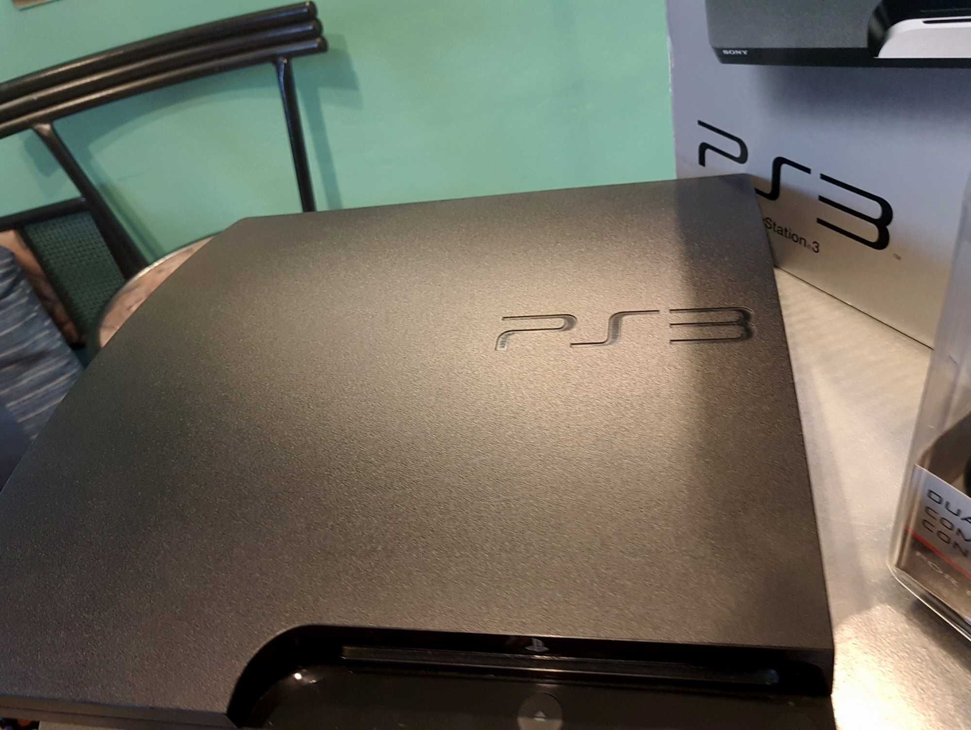 Sony PlayStation Slim PS3, Плейстейшън като нов с игри и Sony джойстик