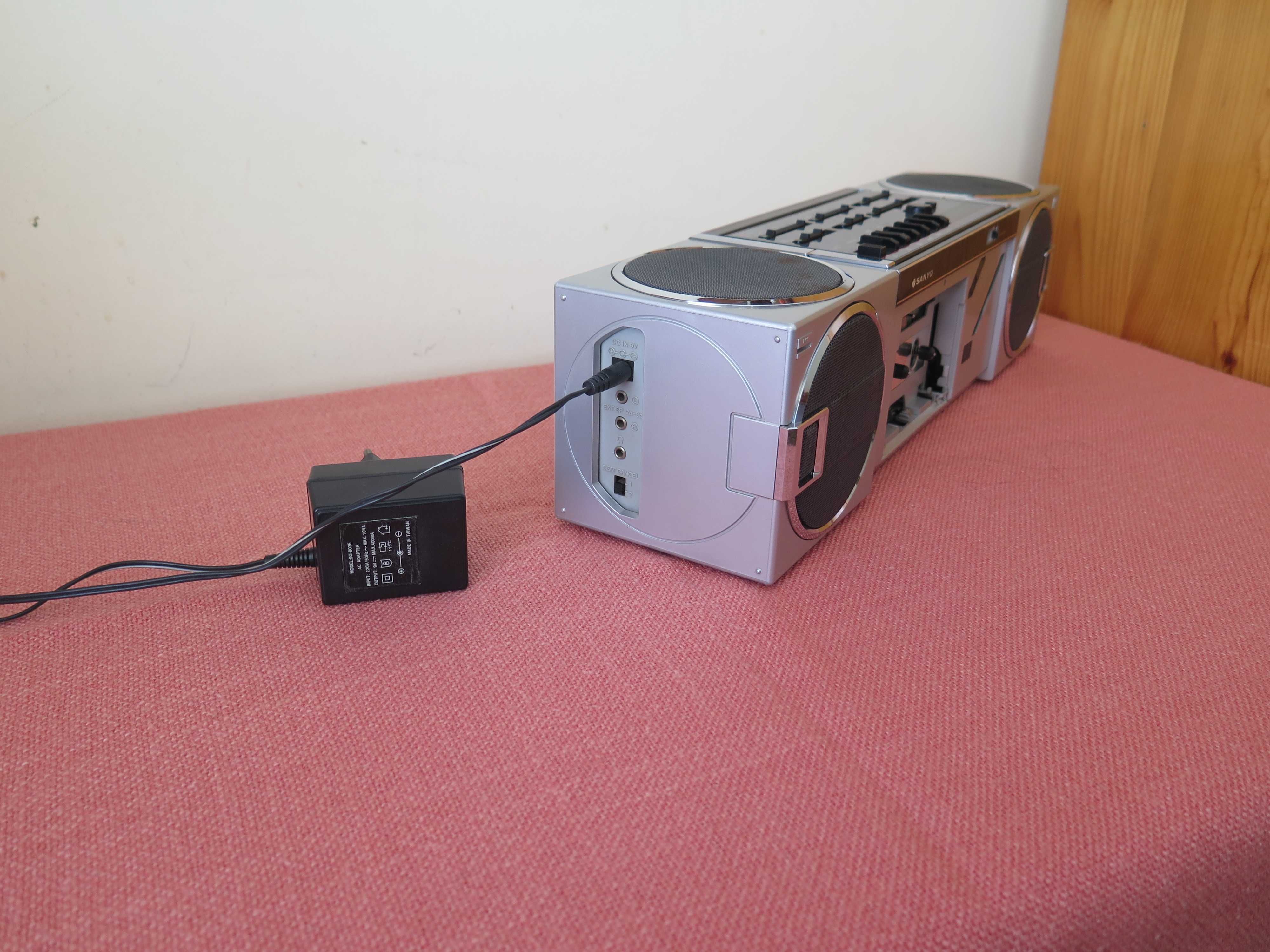 Sanyo Cubic Stereo M-7735L, 1985 ,Japan- радиокасетофон