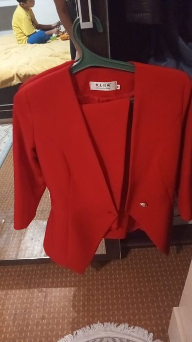 Брючный костьюм в