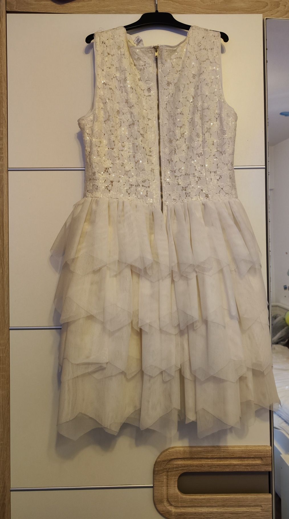 Rochita eleganta h&m 12-13 ani (158 cm)