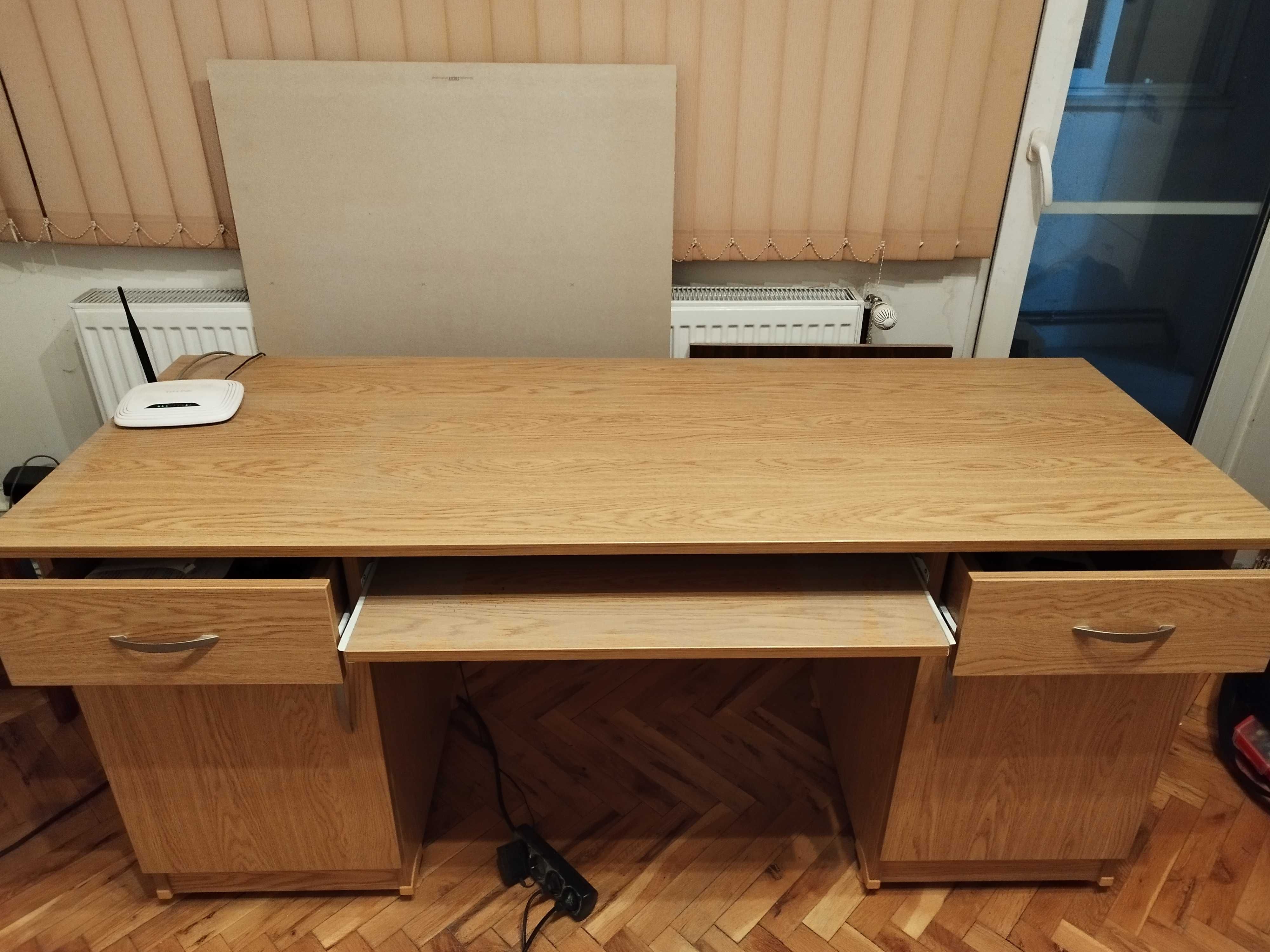 Бюро 160х60х75 см