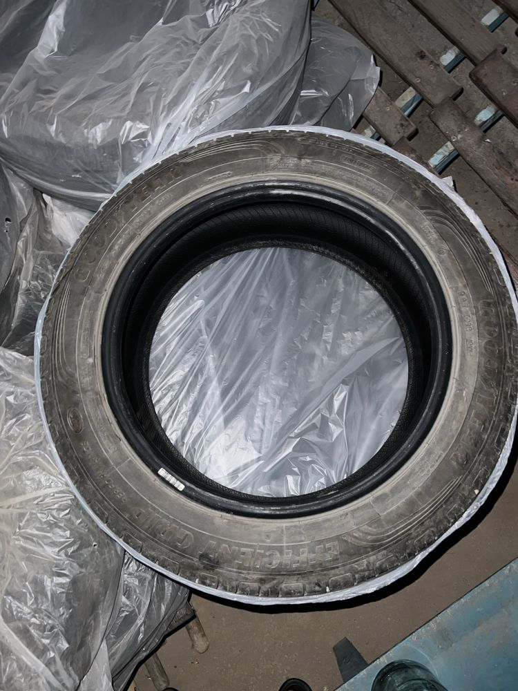 215/55 r17 состояние 99%