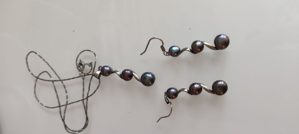 Бижута от сребро и естествени материали