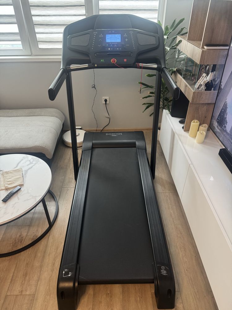 Бягаща пътека Domyos T900C