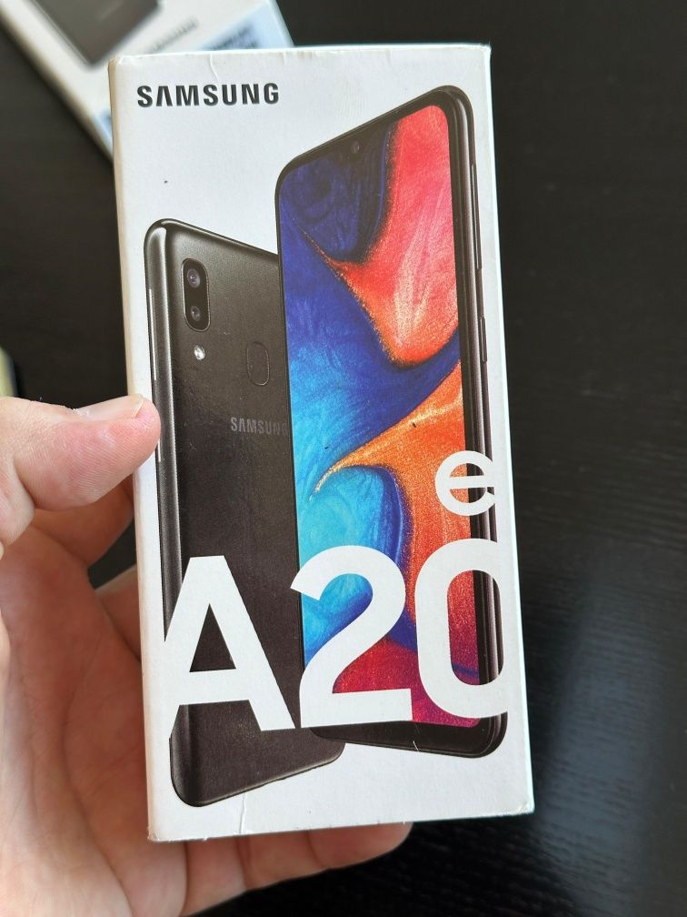 Samsung galaxy a20e 32/3gb