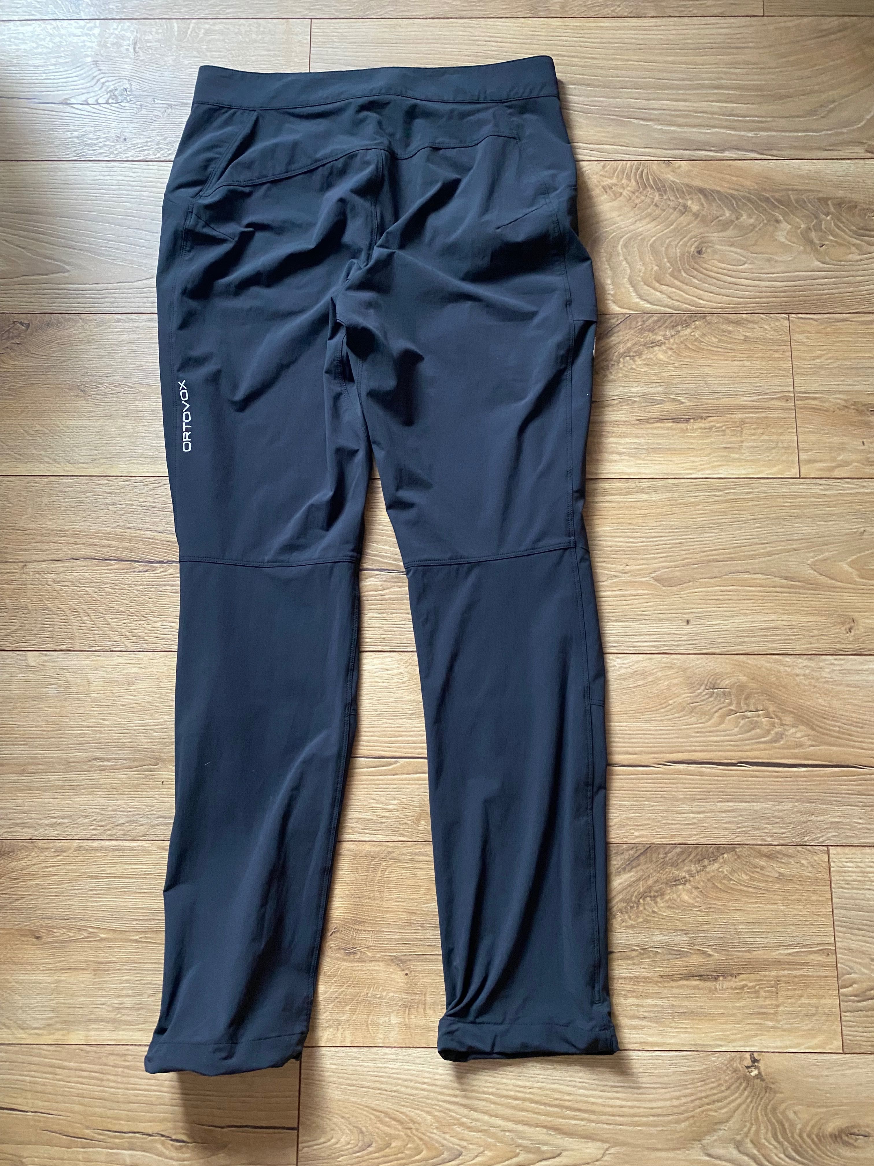 ORTOVOX-pantaloni sport, stare impecabila, dame , softshell, marimea L