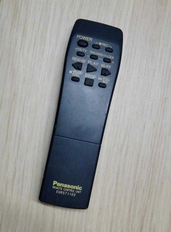 Telecomanda Panasonic EUR57 11 00 si telecomanda Noua HorizioN