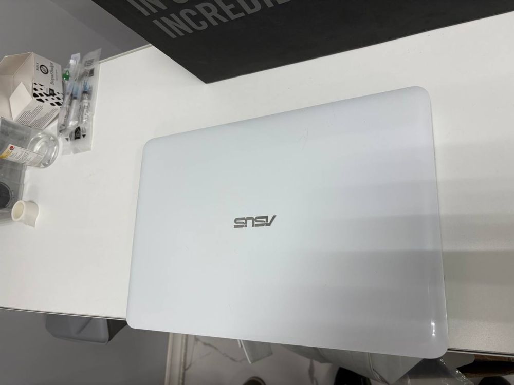 Продам ноутбук срочно Asus