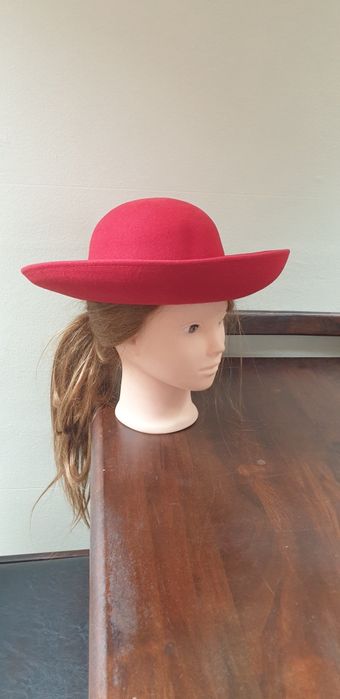 Palarii pentru nunți si ocazii speciale