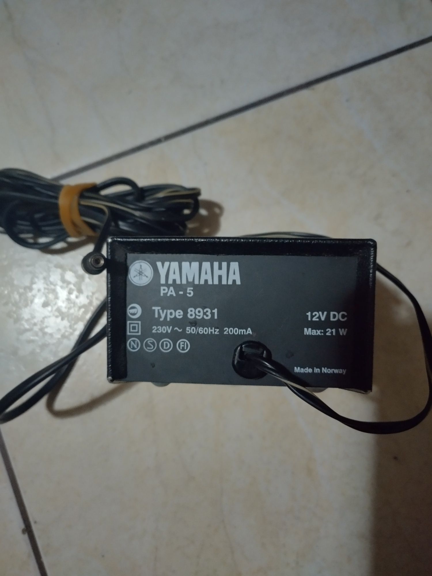 Alimentator orgă Yamaha PA 5