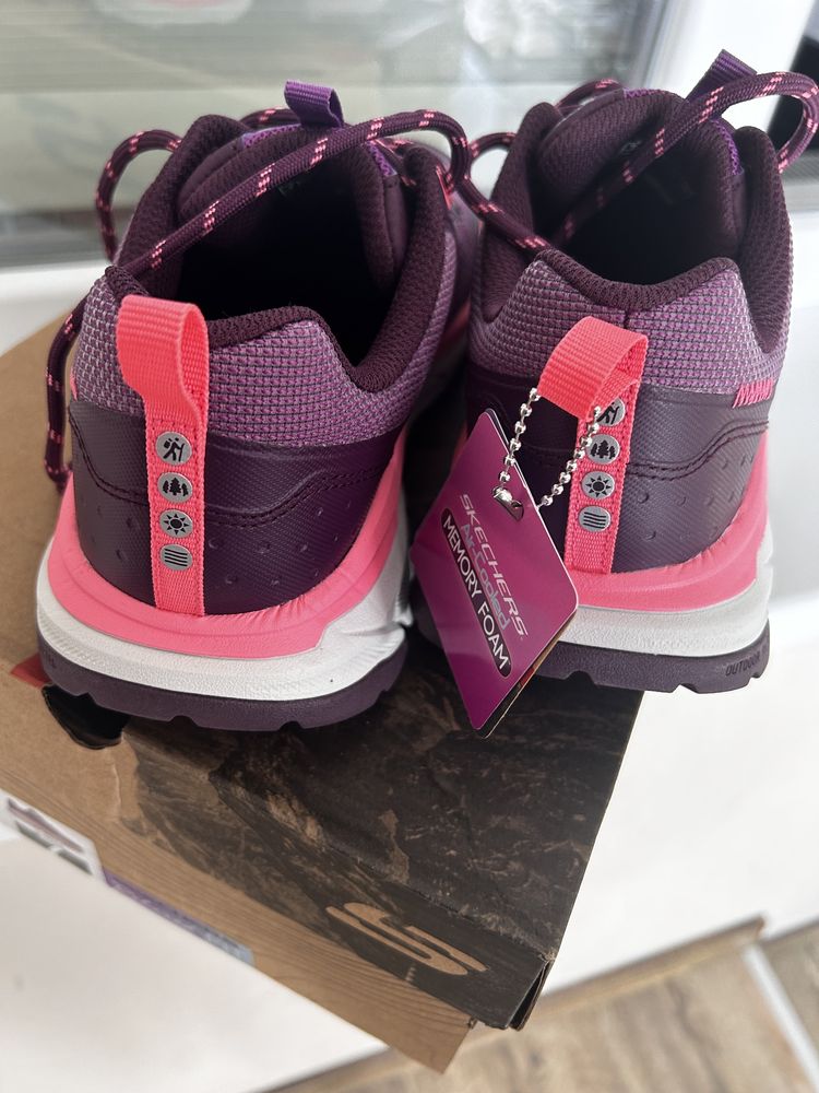 Skechers нови 37 номер