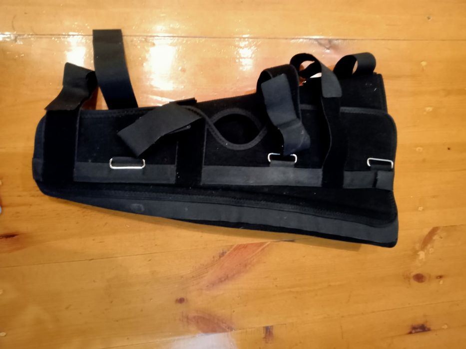 Бандаж для колена