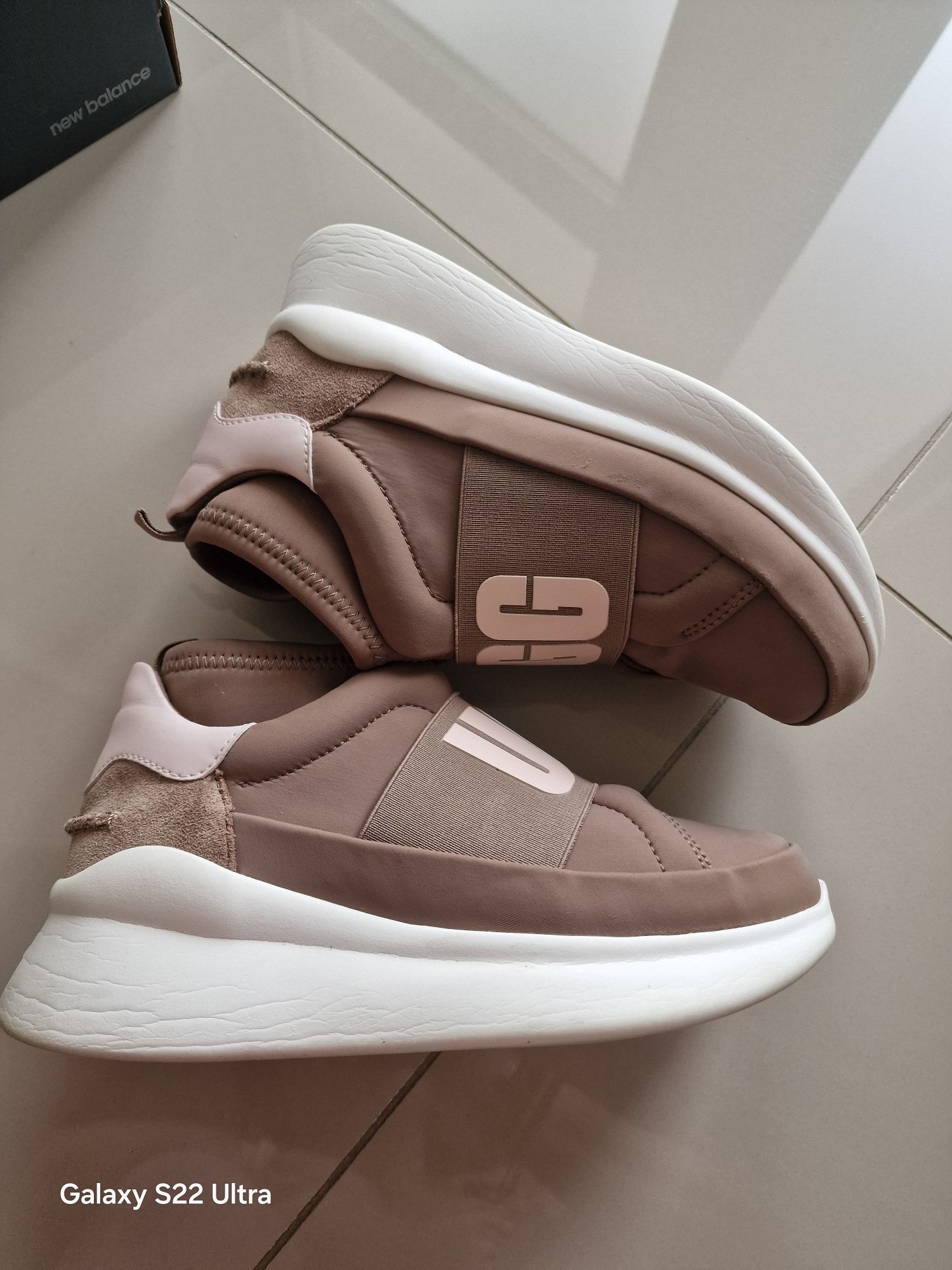 Papuci Ugg mărimea 36