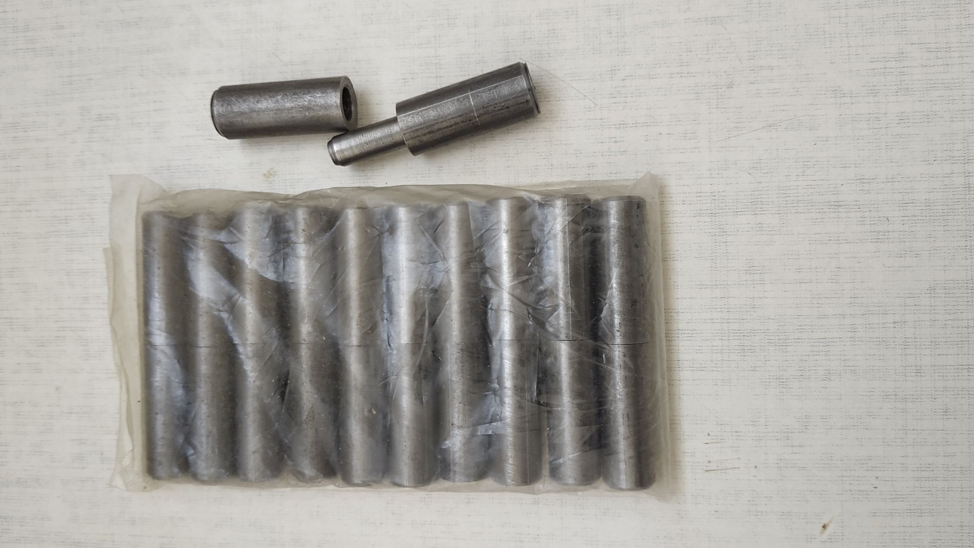 Шарниры 14x60; 11x40.