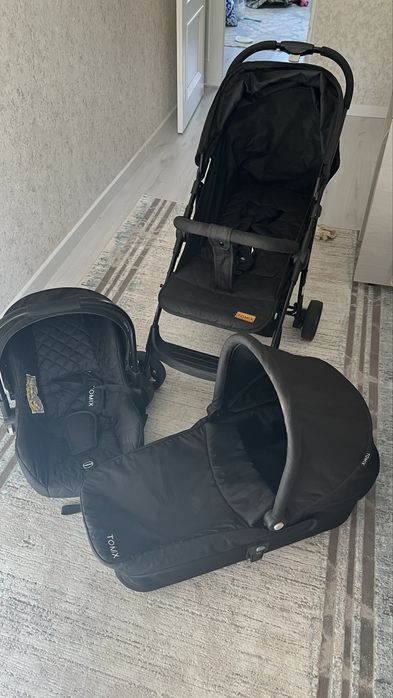 Коляска 3в1 (автокресло, зимний и летний насадки)