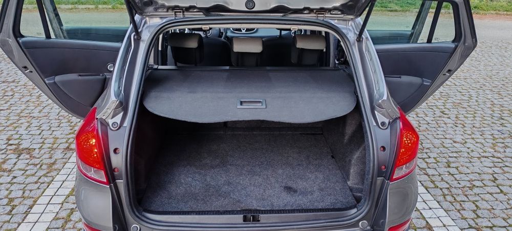 Vând Renault Clio Sport Tourer