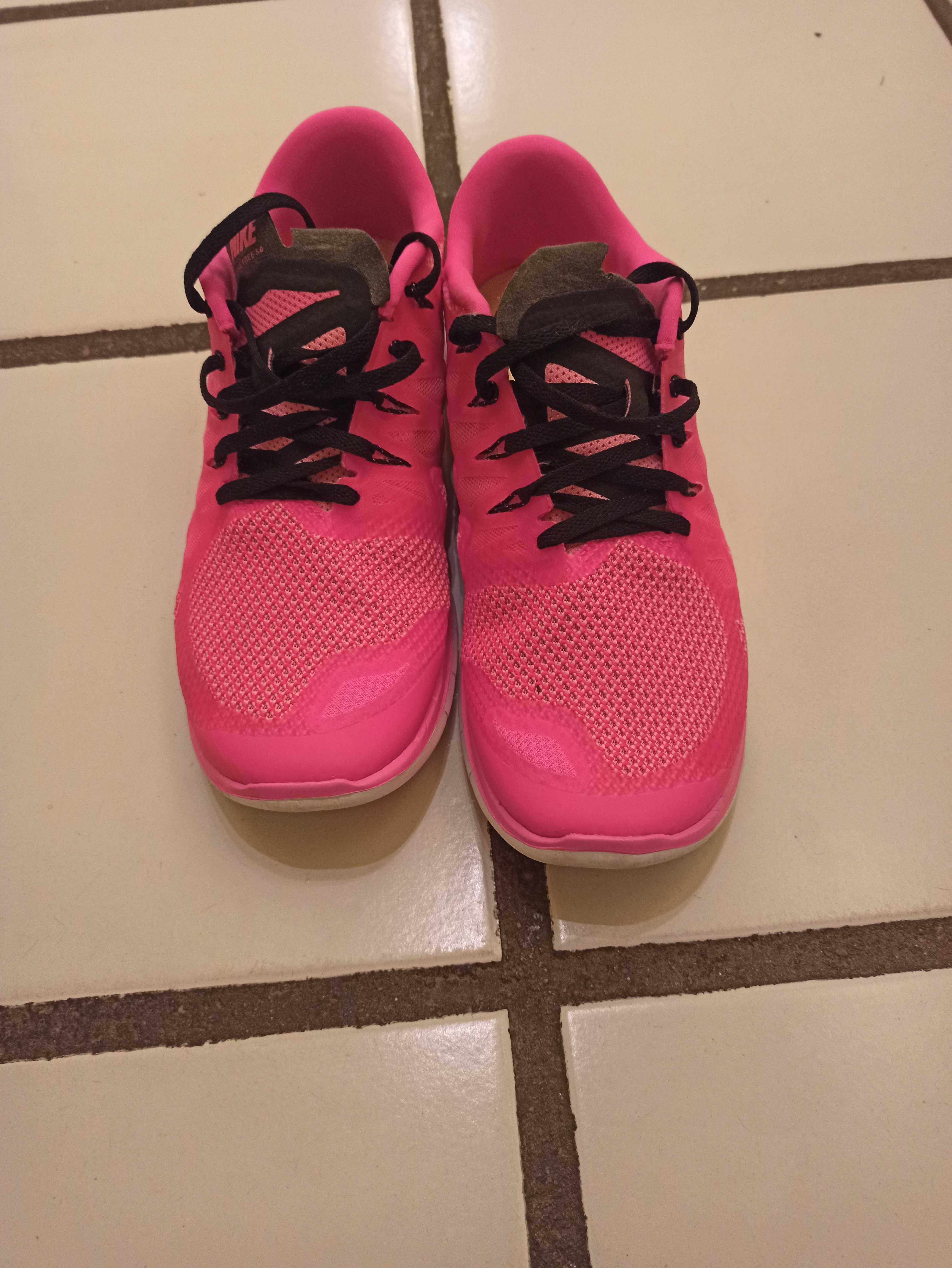 Маратонки Nike 42,5