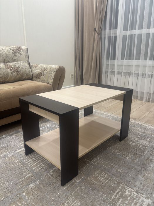 Продаю журнальный стол