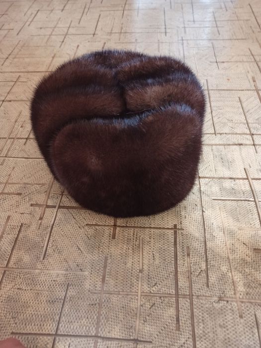 Продам шапки натуральный мех