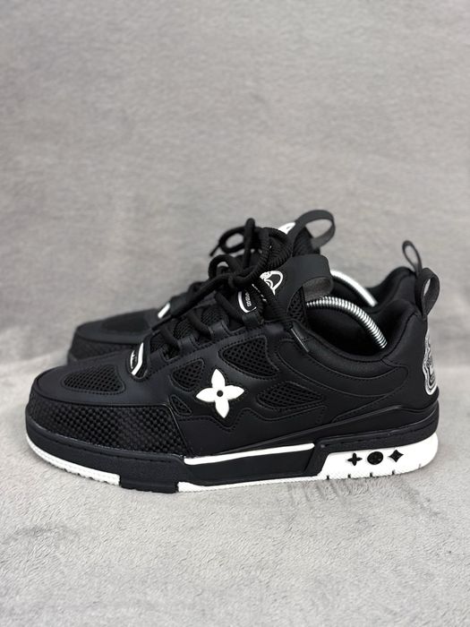 LV skates negrii marimea 45