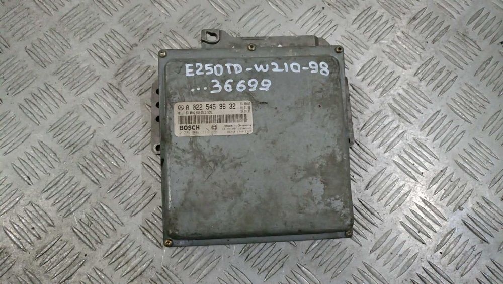 Компютър Компютри Mercedes E200 E220 E250 E300 W210 1998г. 5+ Броя
