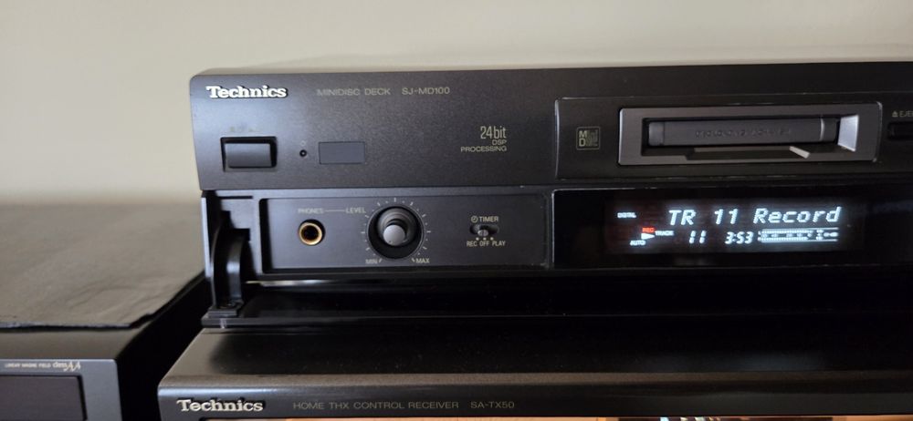 Technics minidisc  SJ MD 100 stare foarte buna