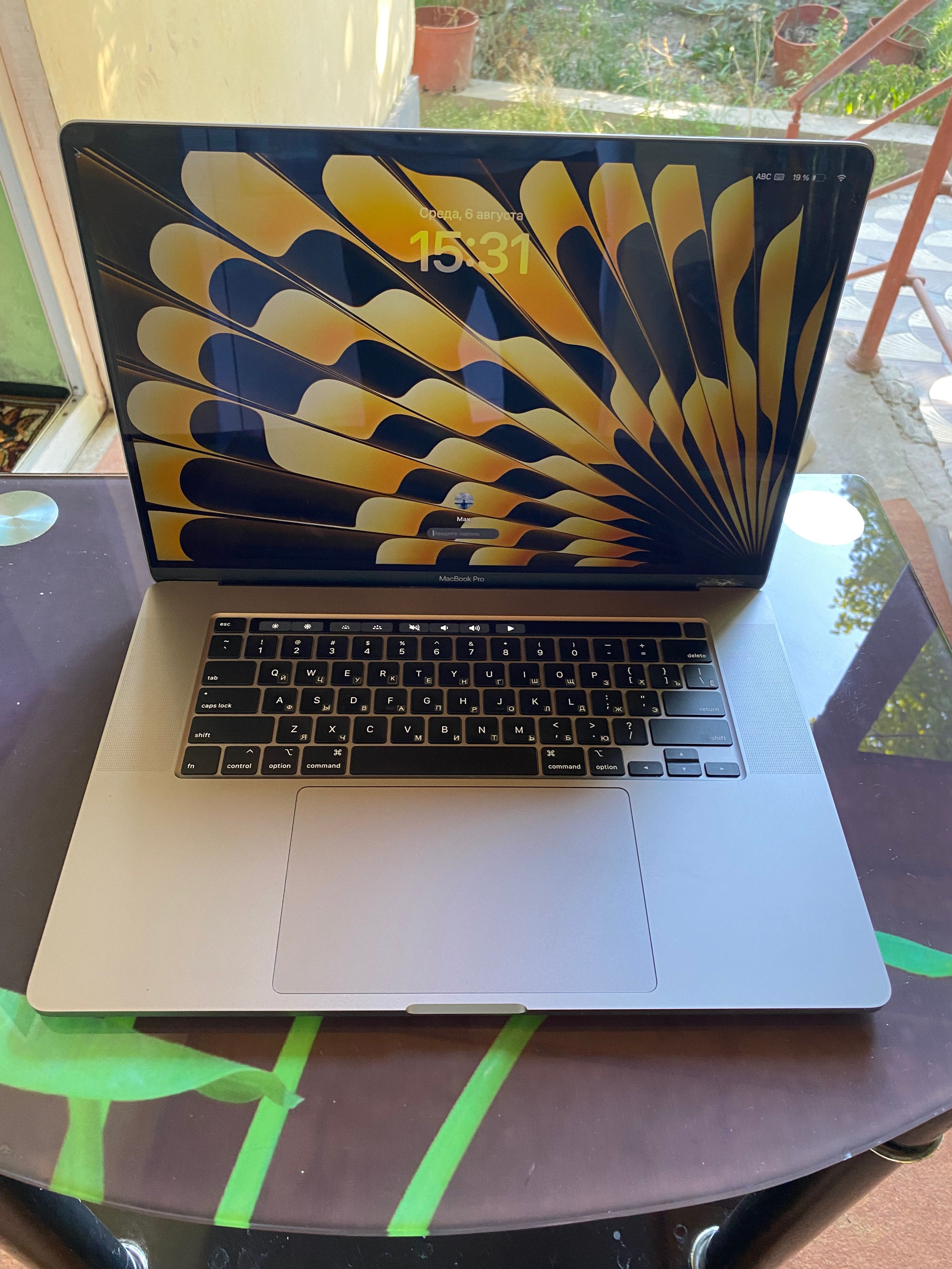 Maakbook Pro 16 8-ядерный процессор Intel Соre i9