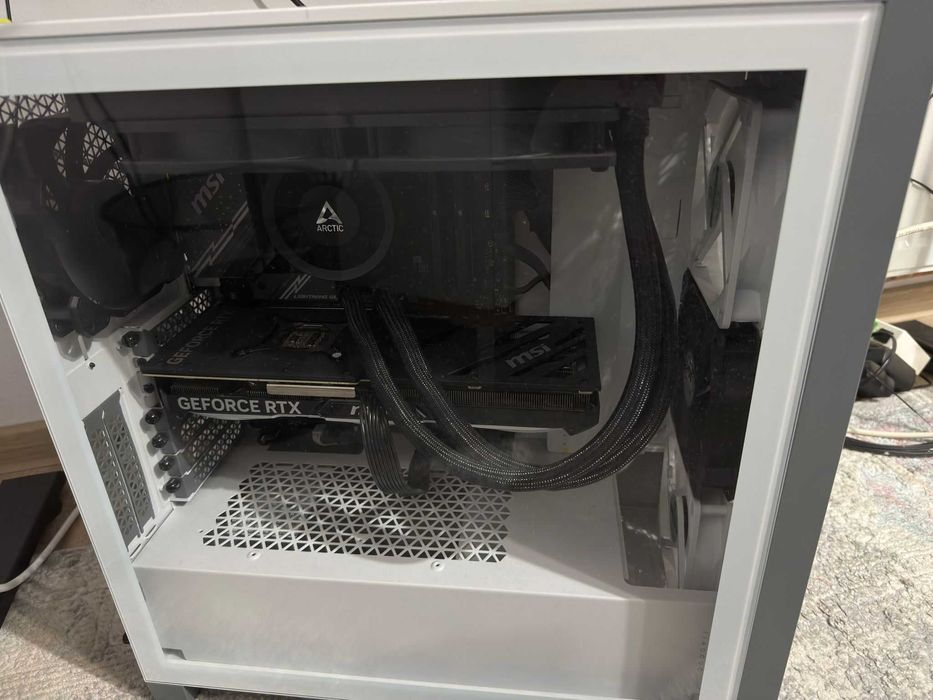 i7 14700kf , RTX 4070 , 32gb